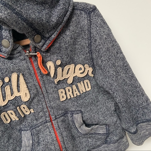 [2 for 25$✨] Tommy Hilfiger Sweater 🏕 - Picture 1 of 6